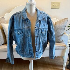 Women’s Arizona Brand Classic Blue Denim Jacket